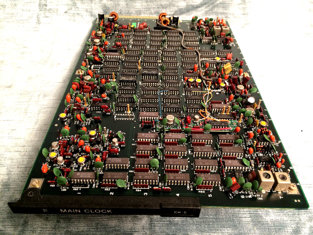 SONY BVT-2000 TIME BASE CORRECTOR CIRCUIT BOARD #11 MAIN CLOCK (CK-5) MAIN CLOCK
