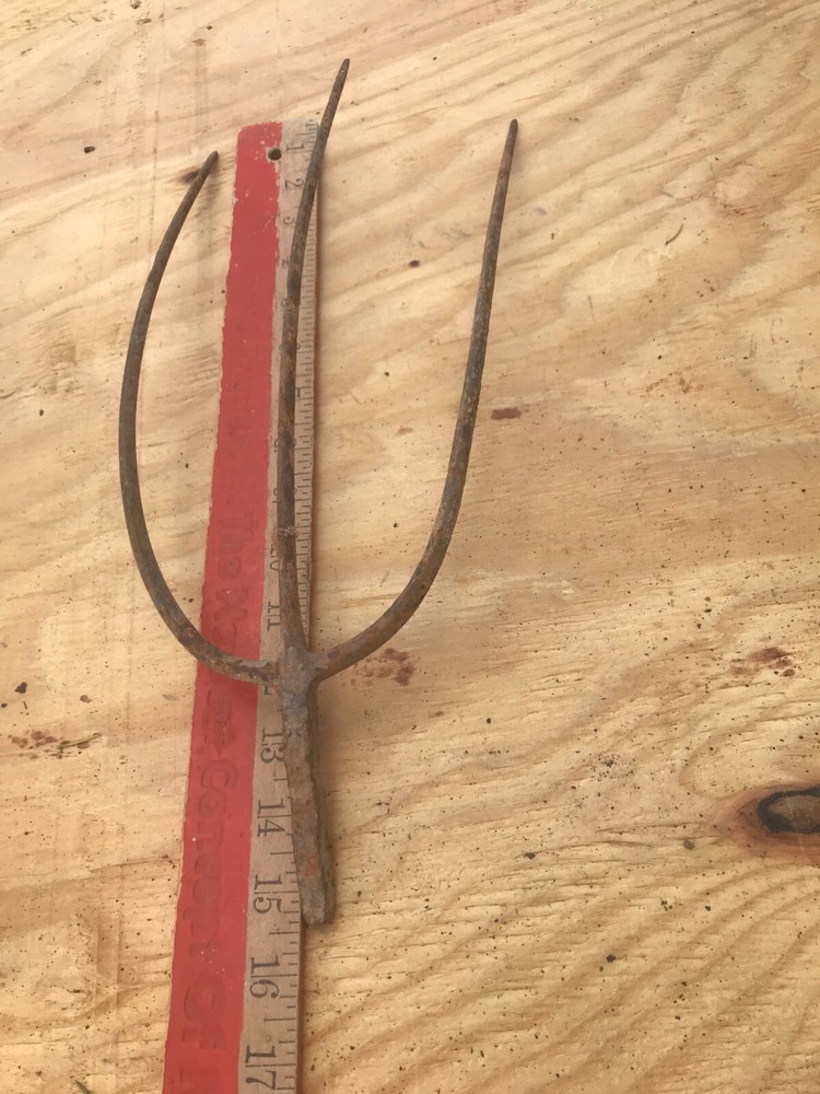Fork Rake Head 3 Thines Rusty Rustic no handle Original Vintage Primitive Metal