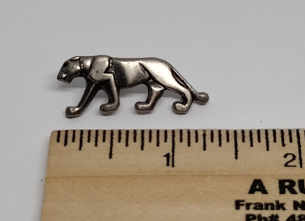 Gray Wild Cat Figure Lapel Pin