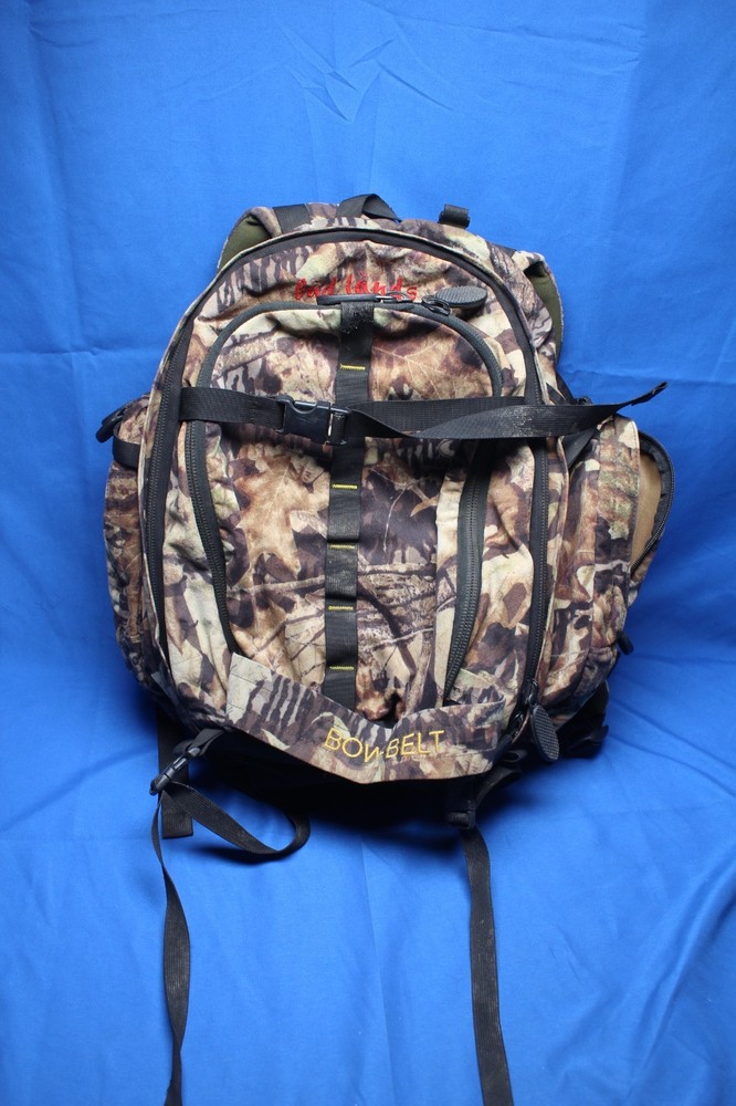 Badlands Backpack Hunting Day Pack Bow belt hunting pack (Model Unknown)