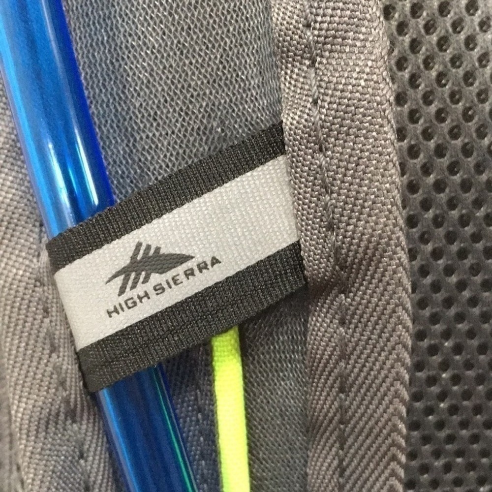 HIGH SIERRA HYDRAHIKE 2L Hydration Backpack Bag