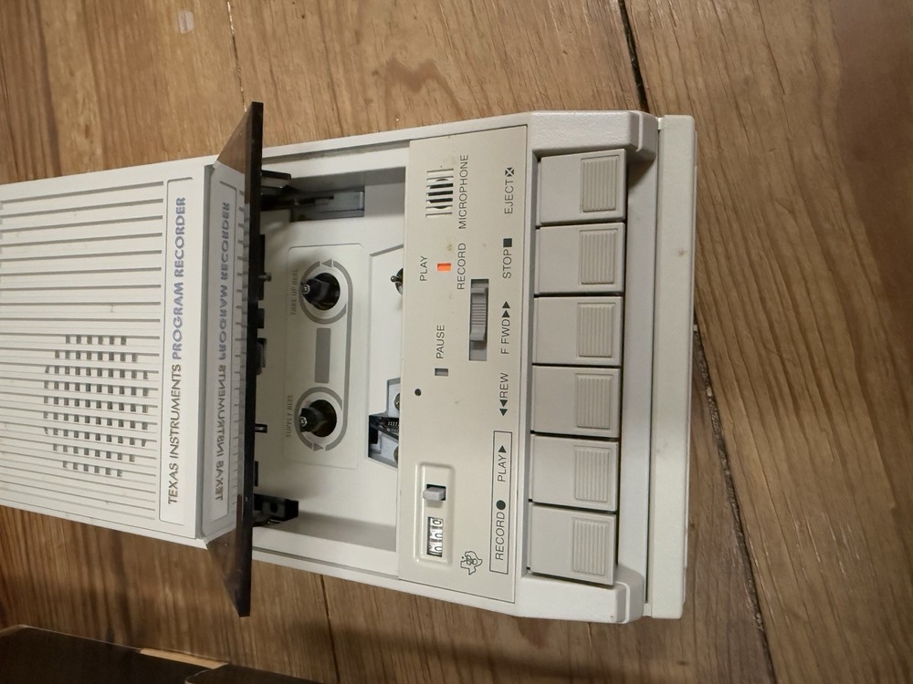 Vintage Texas Intruments Program Cassette tape Recorder Model PHP2700 1980 gray