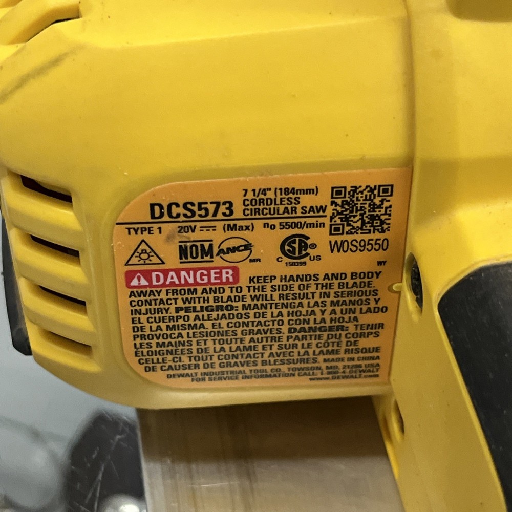 DeWalt Flexvolt Advantage 7 1/4" Circular Saw - DCS573 TOOL ONLY