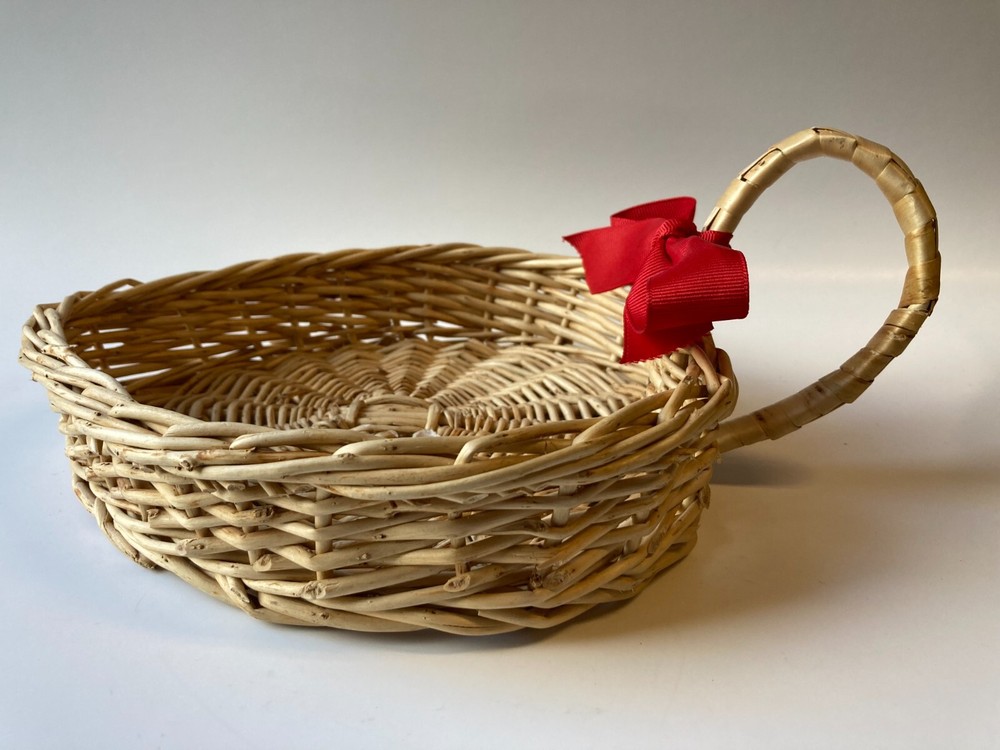 Heart Shaped Wicker Basket 8"