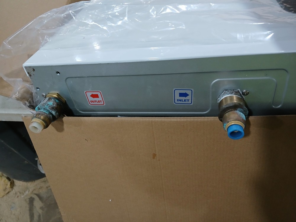 EcoSmart 36 kW 7.03 GPM 240-Volt Electric Tankless Water Heater/Open box, Parts