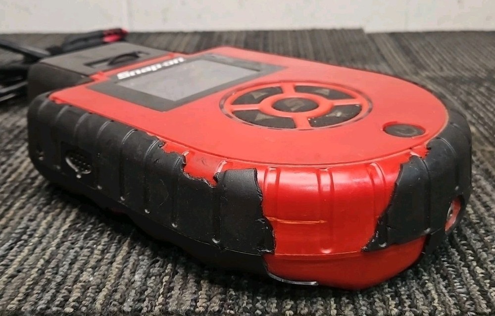 Snap-On Tools EECS304C MicroVAT Battery Tester - TOOL ONLY