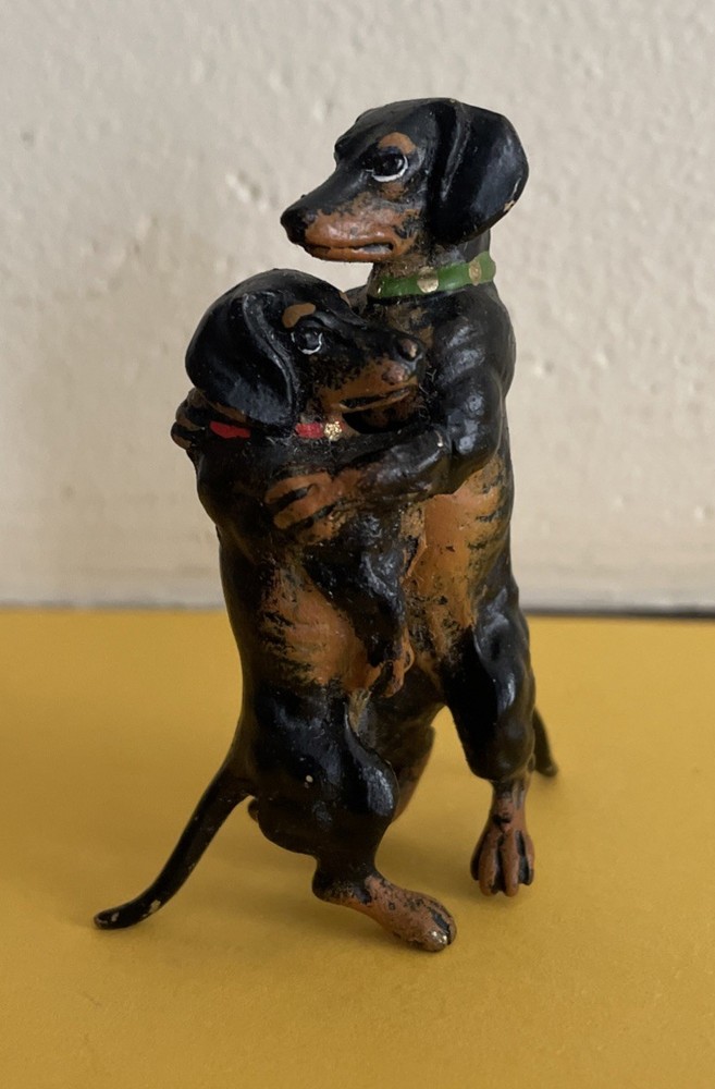 Vienna Bronze Cold Painted Dachshund Couple