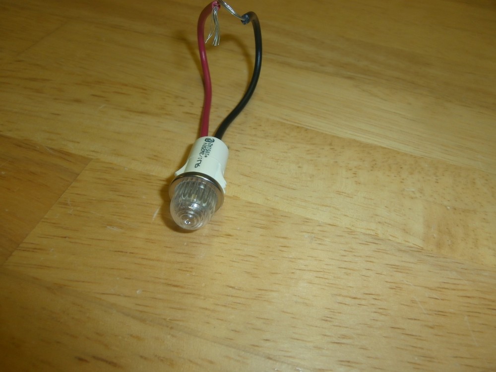 IDI 1051A CLEAR NEON INDICATOR PANEL LAMP 208-250VOLT,NOS