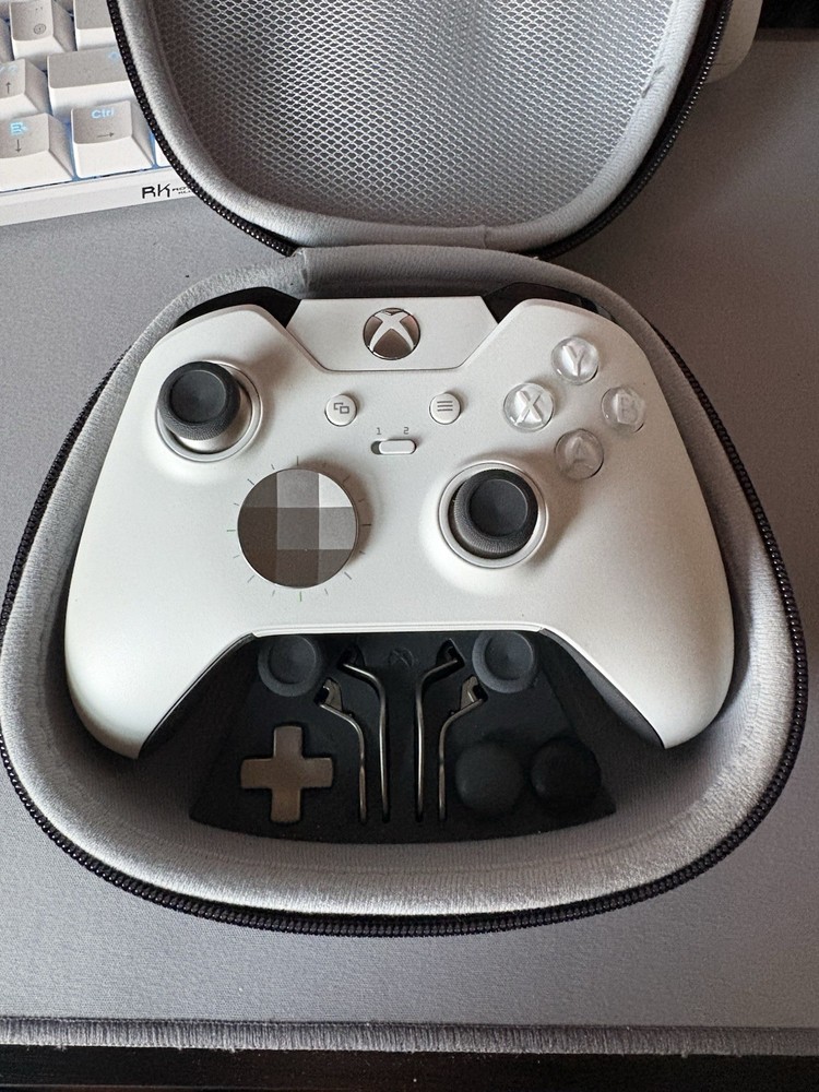 Microsoft Xbox Elite Special Edition Wireless Controller White w/ Carrying Case
