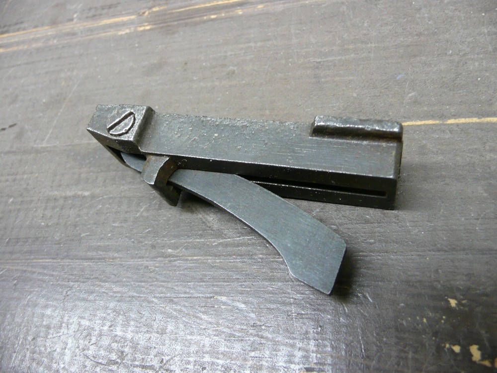 Japanese Type 99 Ejector Box Assy 7.7cal (209-14)