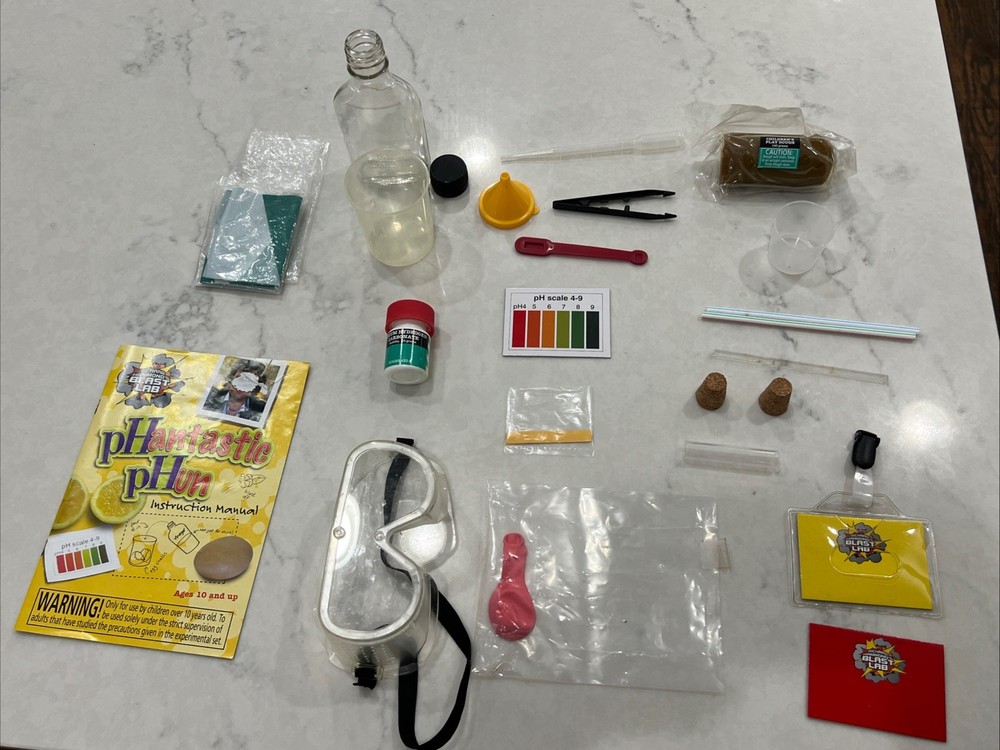 Richard Hammond's Blast Lab pHantastic pHun Chemistry Experiment Set