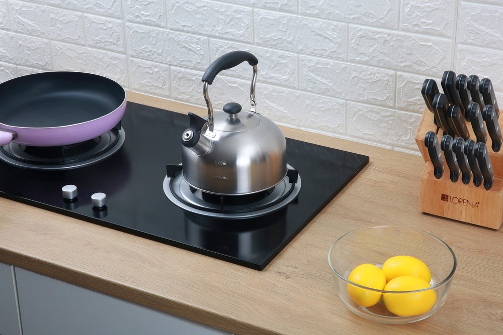 Mainstays 1.8-Liter Whistle Kettle, Silver Stainless Steel Induction Compatible