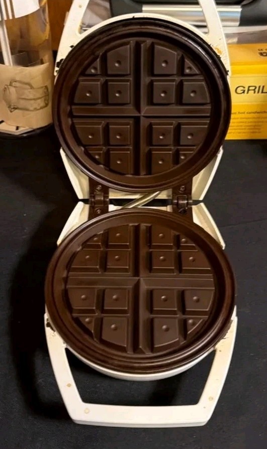 Vintage Oster Belgian Waffle Maker Tested