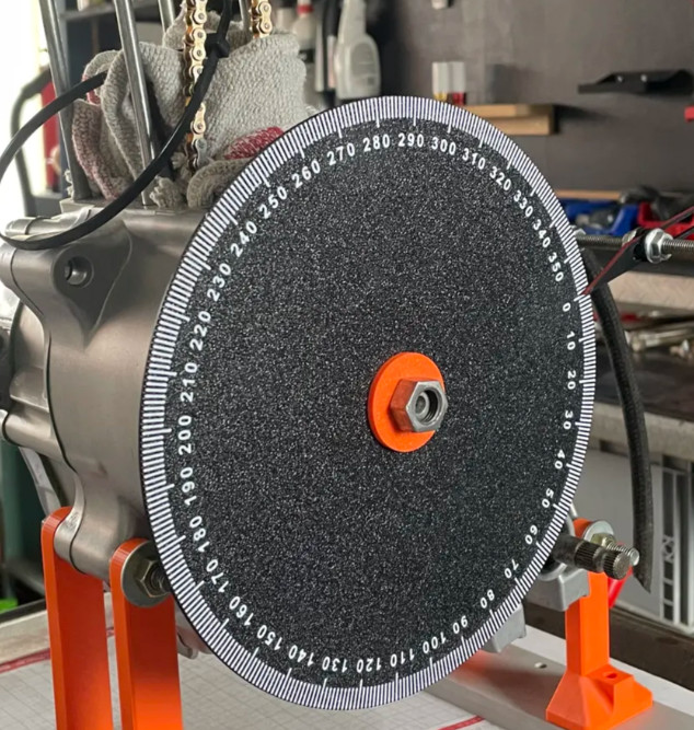 Universal Engine Degree Wheel for Timing or Porting 2 or 4 Stroke with Pointer