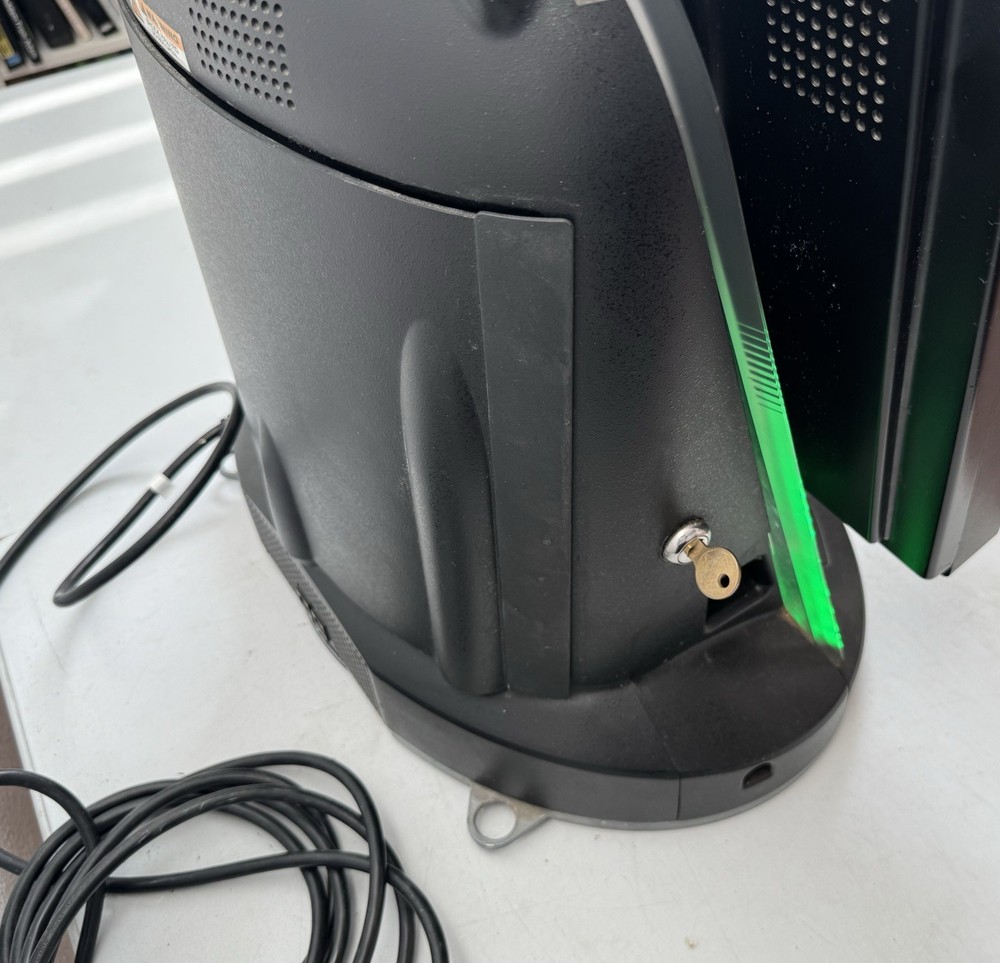 Merit Megatouch Aurora Arcade Video Multi Game Machine