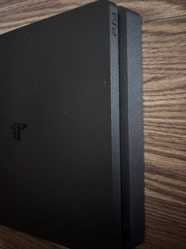 PS4 Slim
