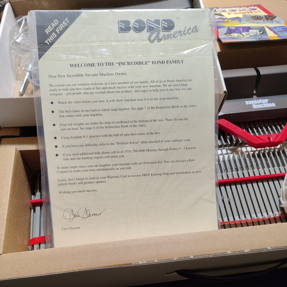 Bond Incredible Sweater Machine Knitting Machine - Black