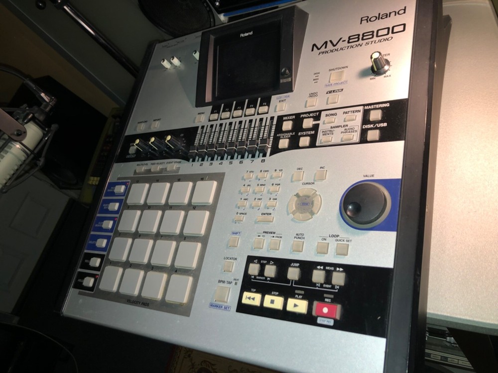 Roland MV-8800 Groove Sampler..Rare!