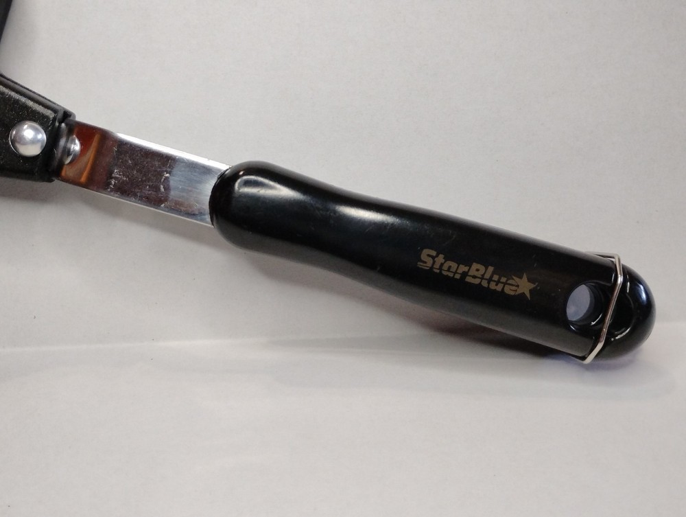 StarBlue Iron Skillet Bubble Waffle Maker