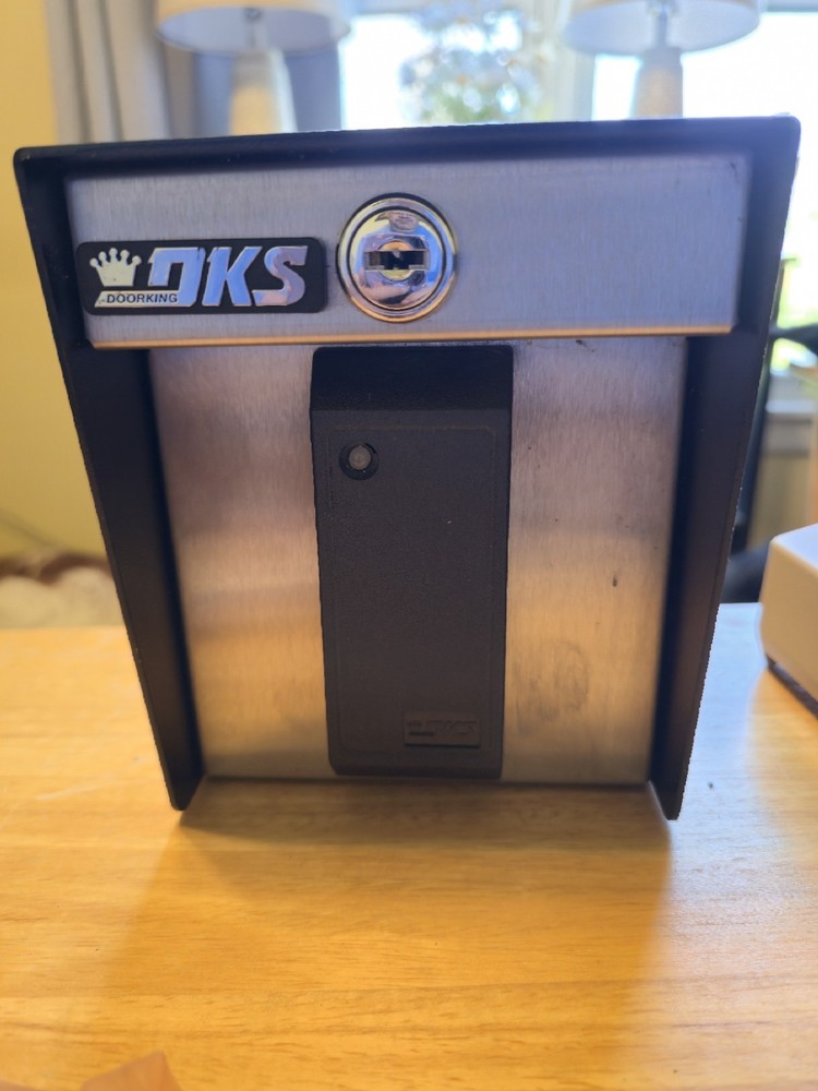 DoorKing 1520-080 Card Reader / Keypad Lock