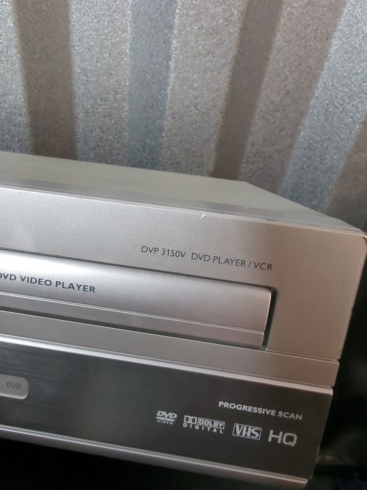 Philips DVP3150V DVD/VHS Player Combo - No Remote - Powers On