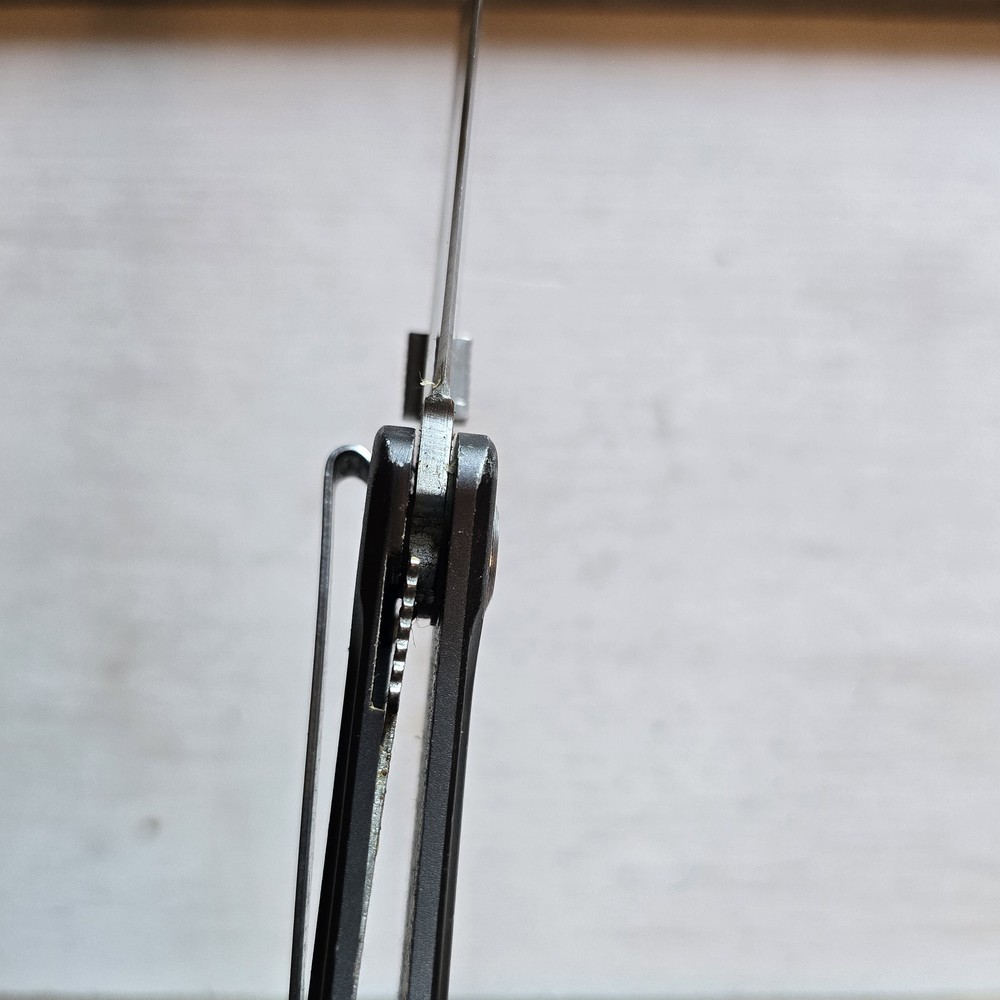 GERBER TRAVERSE FOLDING KNIFE LINER LOCK PLAIN EDGE BLADE