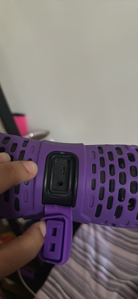 Purple sylvania wireless bluetooth speaker . small and convenient!