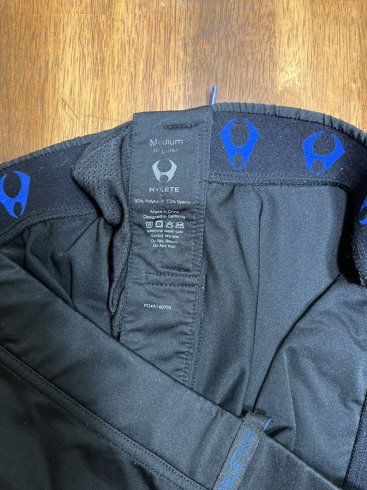 Hylete Mens Drawstring Shorts. Size Medium Black.