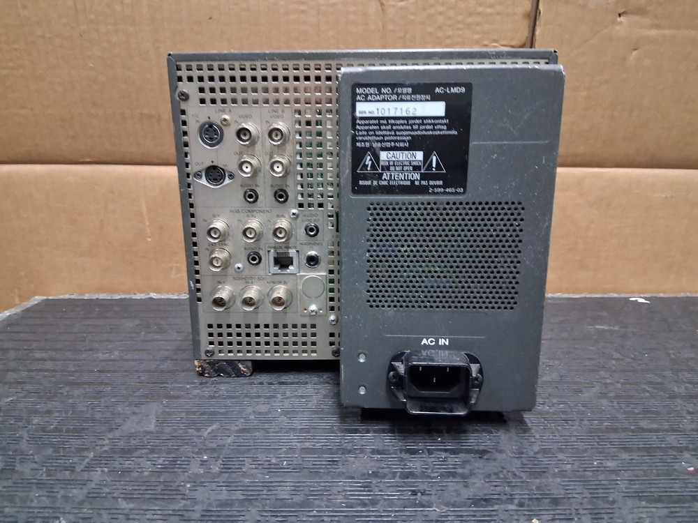 Sony LMD-9050