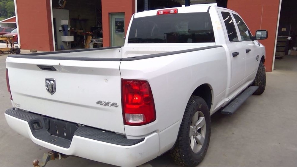 RAM 1500 2019 Air Shutter 655233