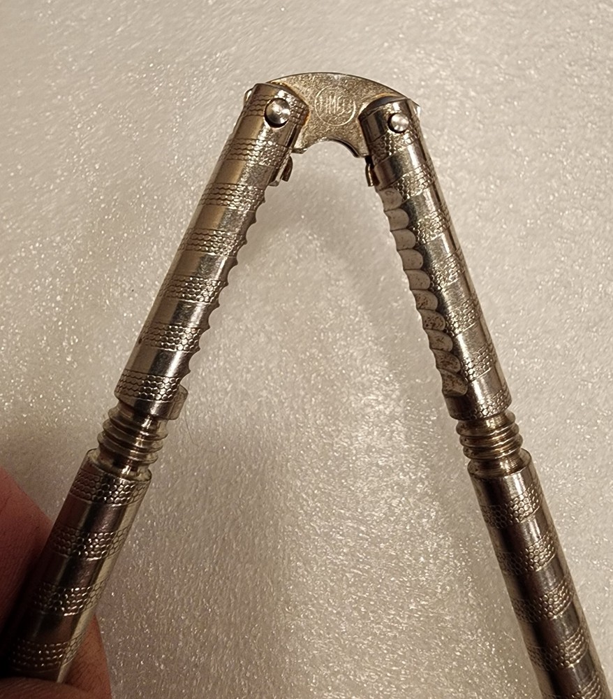 Vintage Metal Hand Held Nut And Shell Cracker Kitchen Tool Gadget HMQ