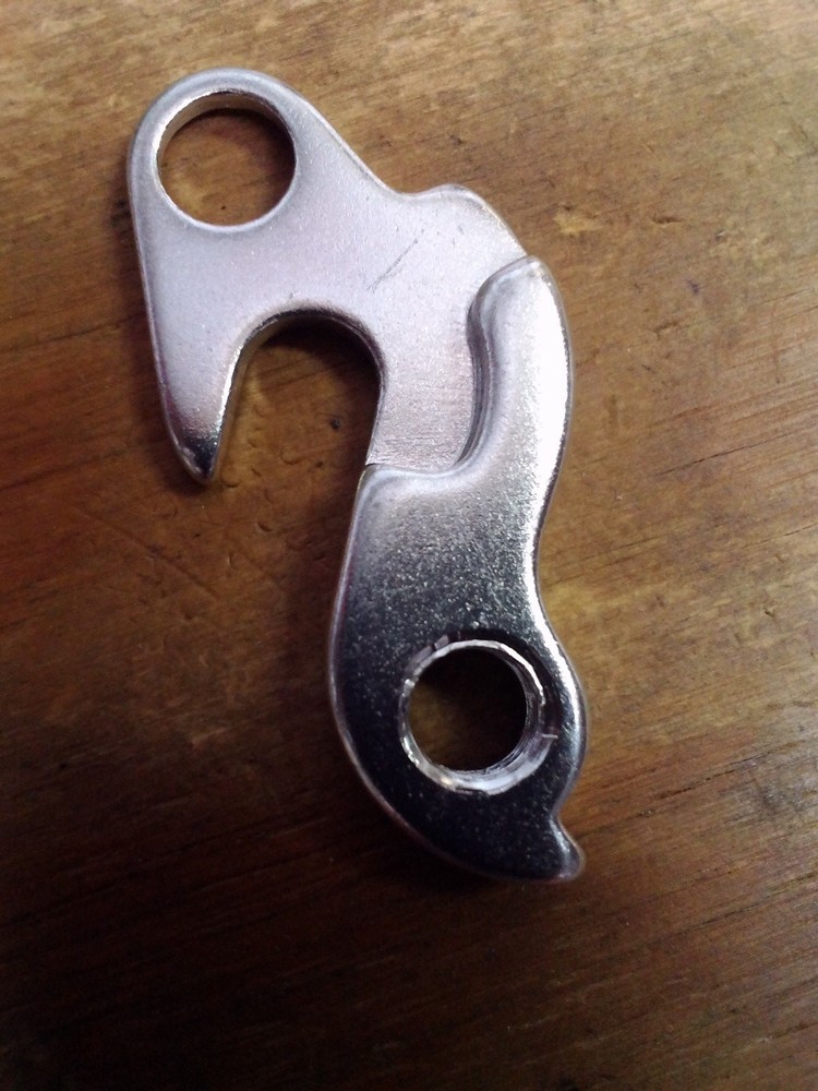 REPLACEABLE BICYCLE DERAILLEUR HANGER FRAME DROPOUT # 49 NEW