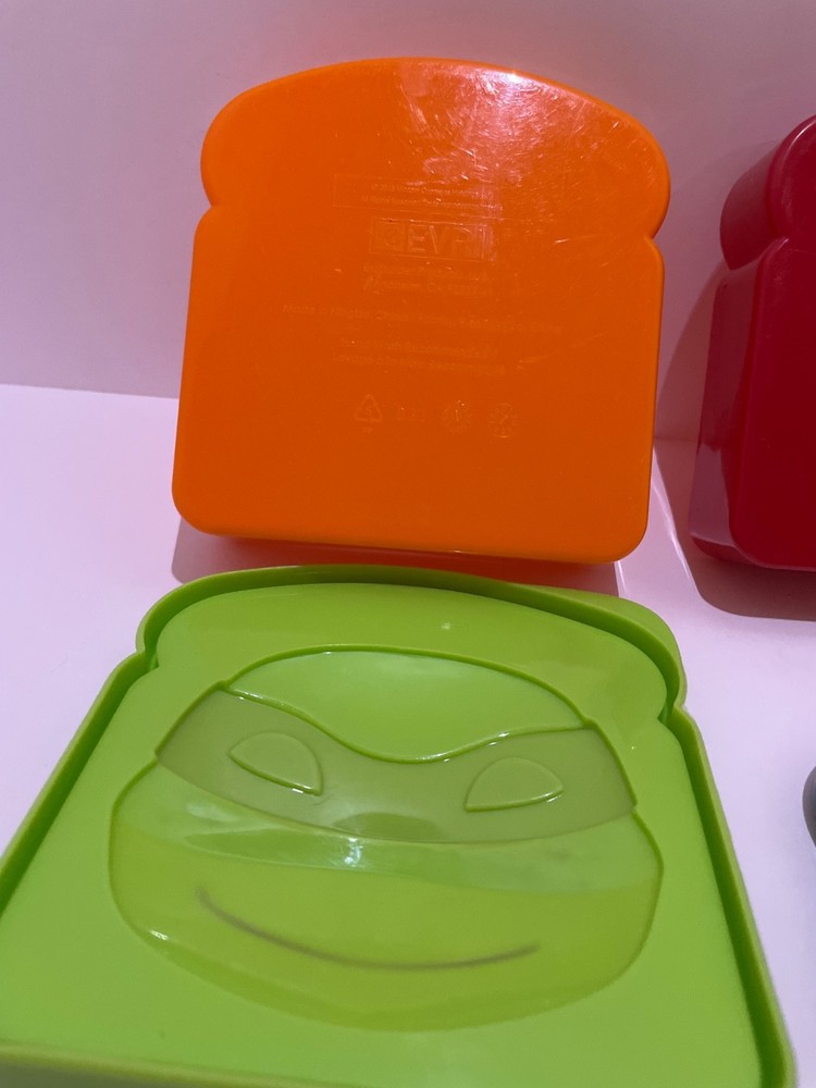 TMNT sandwich containers by EVRI