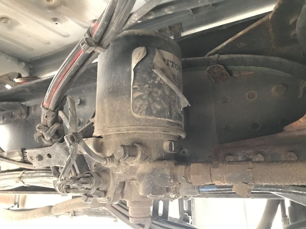 Meritor R955300 Air Dryer - Used