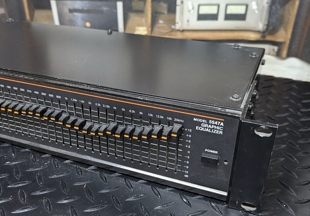 JBL UREI graphic equalizer 5547A with rack mounting tabs