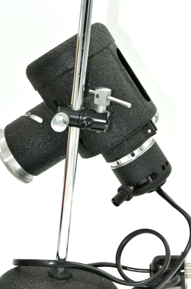 LEITZ TABLETOP ILLUMINATOR "MINT". ANTIQUE