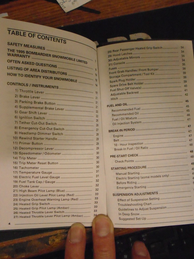 Ski-Doo Operator's Guide & Safety Handbook 1995