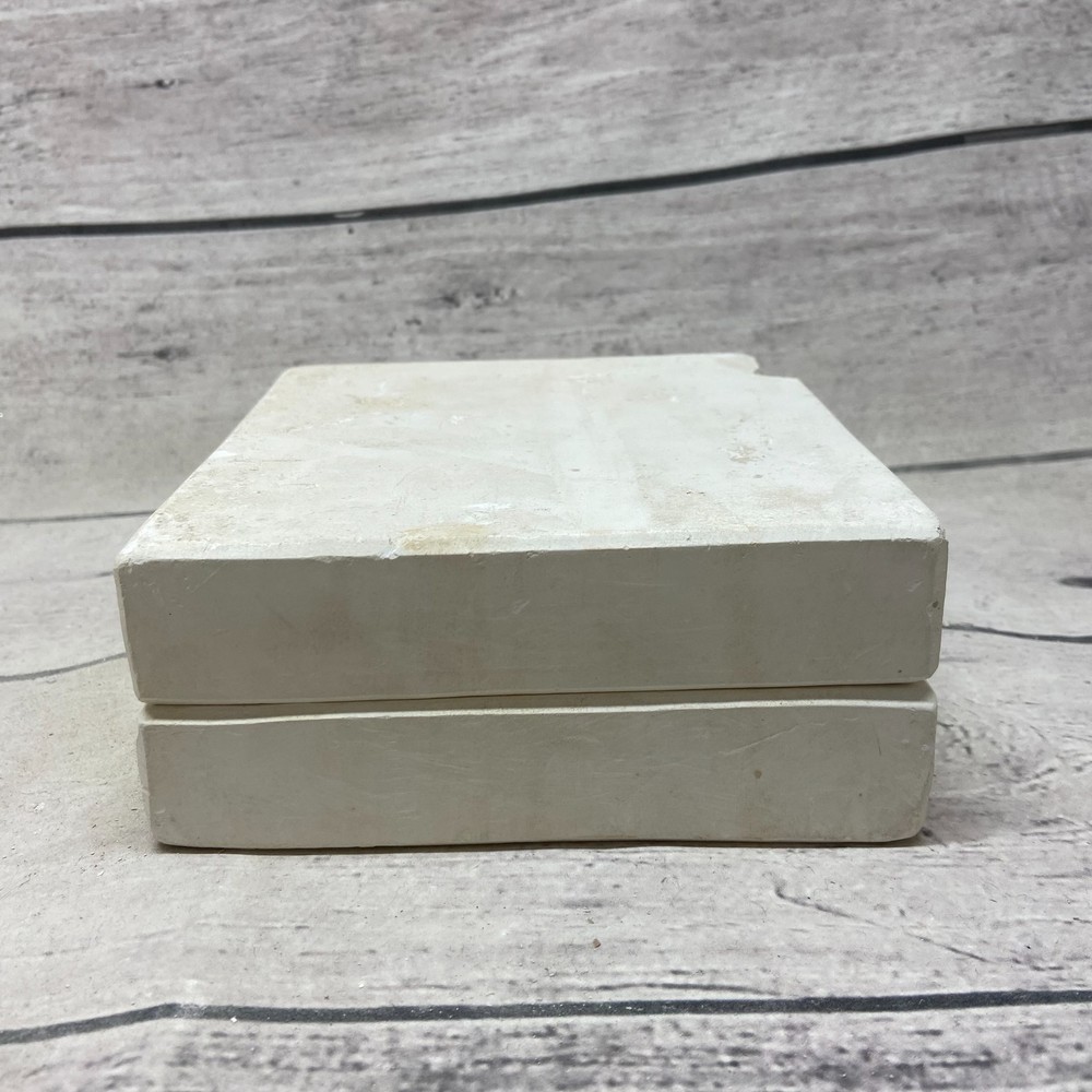 Unbranded Ceramic Casting Triangular Mold