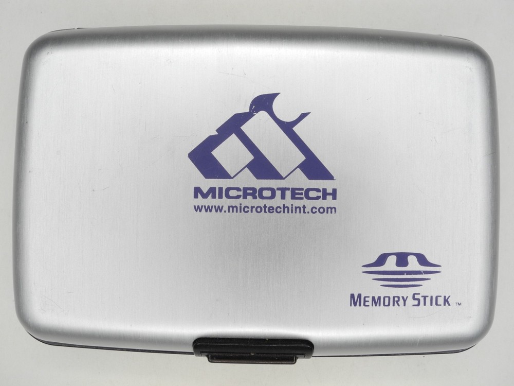 Microtech Carrying Case For 4x Sony Memory Stick Cards (Original Larger Version)