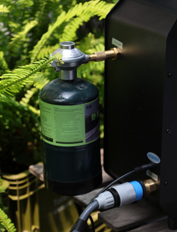 Portable Propane Water Heater 1.5 GPM with Pump & Shower Head –Instant Hot Water