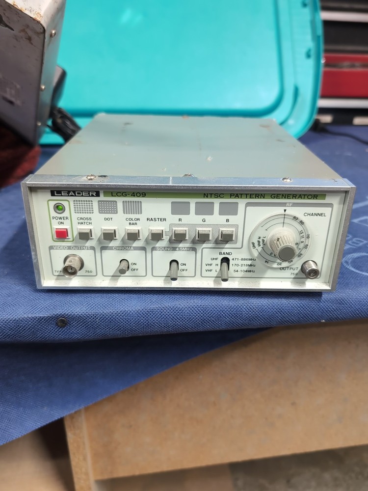 Leader Electronics Model LCG-409 NTSC Pattern Generator LCG409