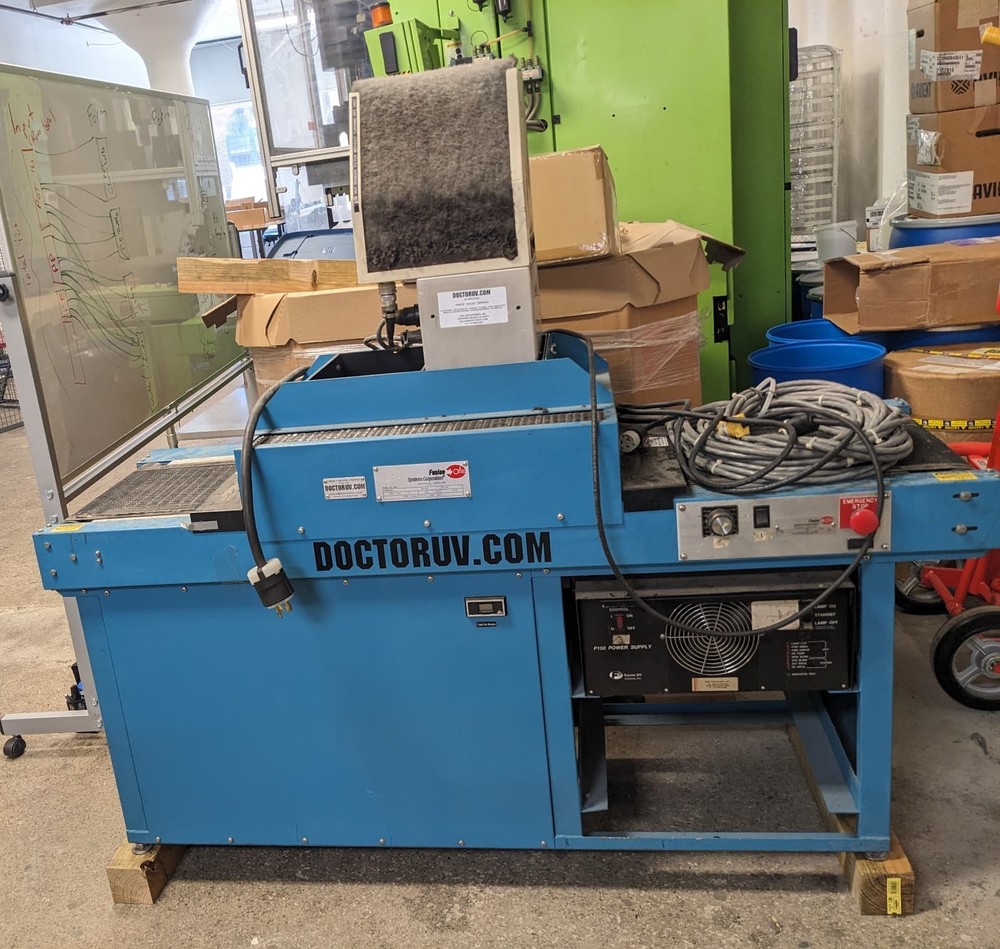 UV conveyor curing system. DoctorUV