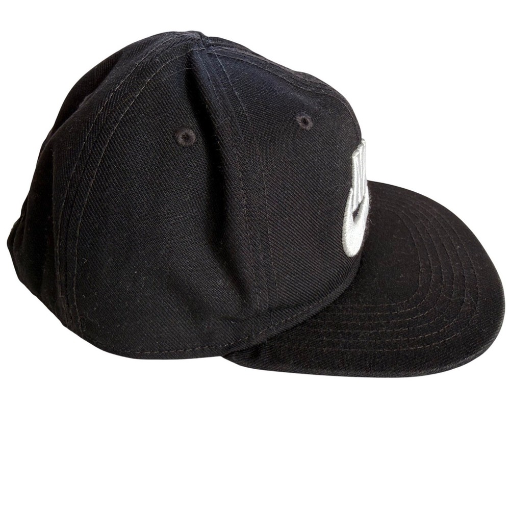 Nike Kids Snapback Hat Black White Logo Size 4-7 Adjustable Cap Polyester