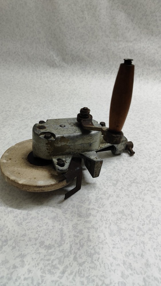 manual sharpening machine
