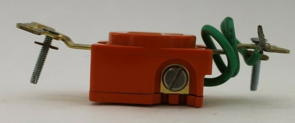 Bryant NEMA 5-15 Orange Single Receptacle
