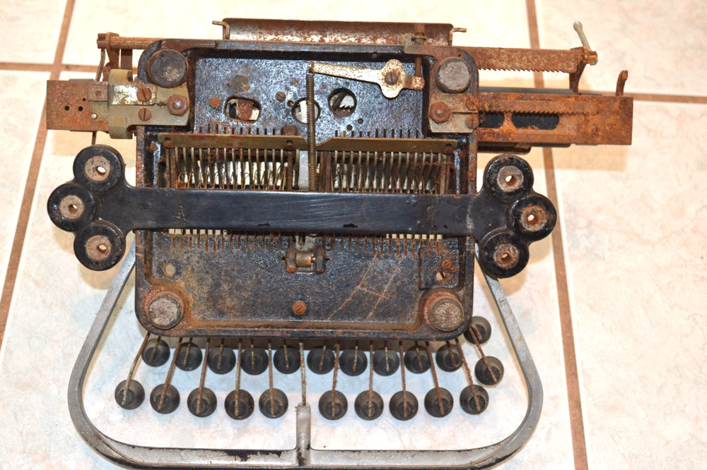 BLICKENSDERFER typewriter NO 7 for Restoration