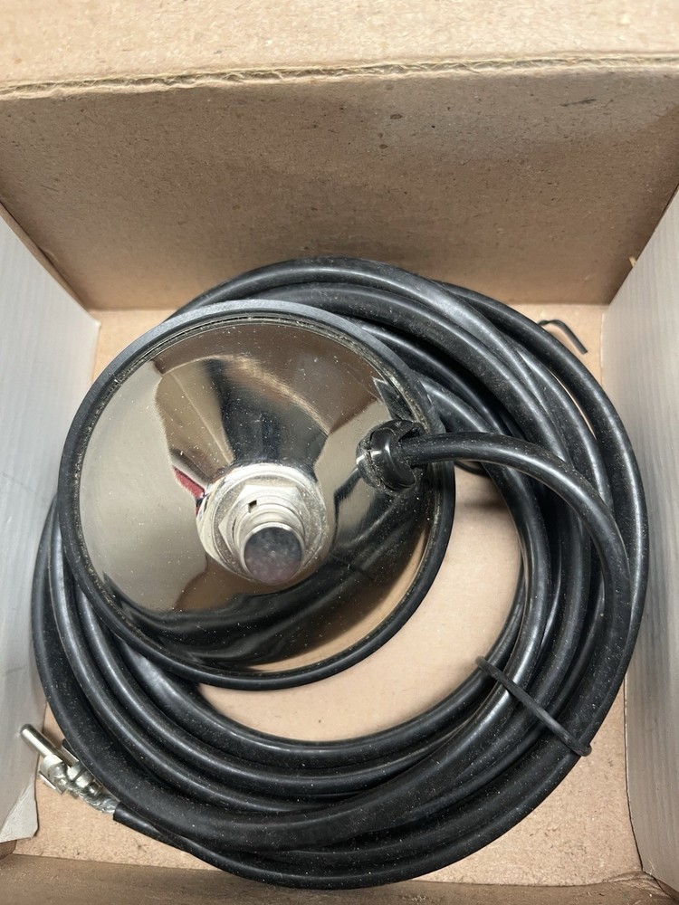 Open Box Fender Guitar Amplifier Footswitch