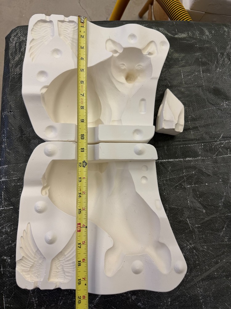VINTAGE CASTER CERAMIC MOLD #169 PIGATUS