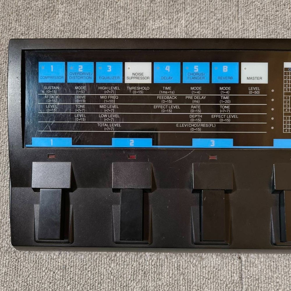 BOSS ME-6 Guitar Multiple Effects Distortion Chorus Effects Unit W/AC Adapter