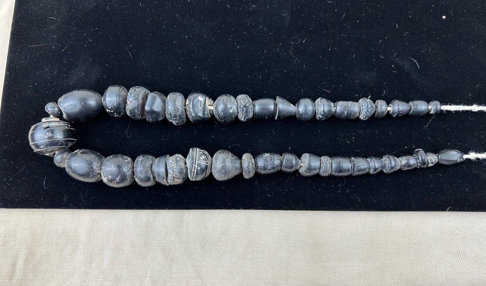 Ancient Bactrian Black Banded Agate and Jet Beads